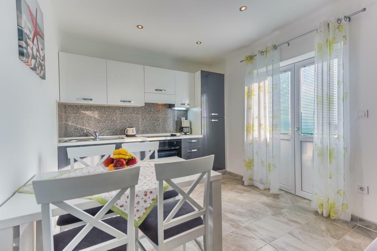 Apartment Adriano Бол Екстер'єр фото