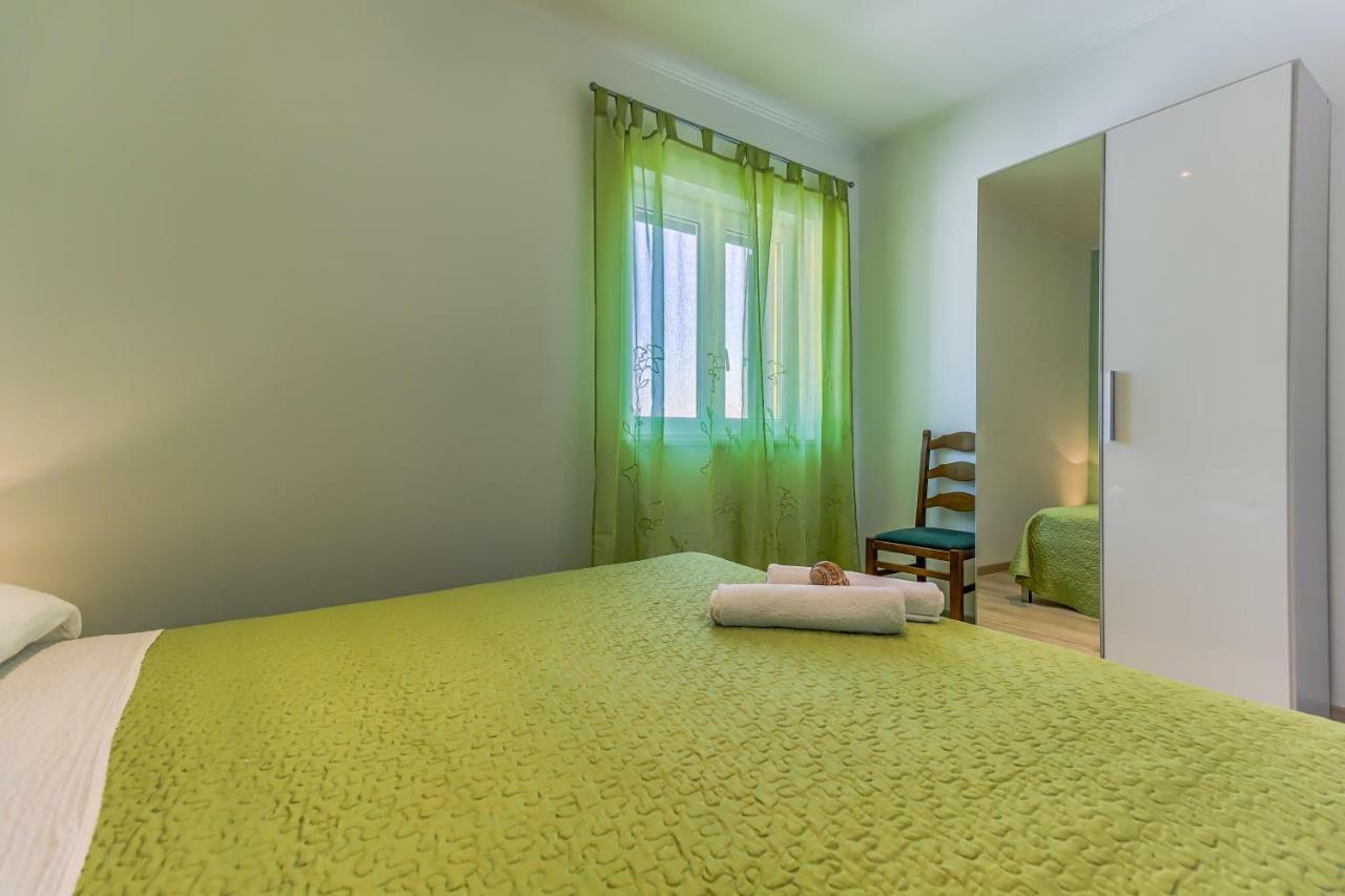 Apartment Adriano Бол Екстер'єр фото